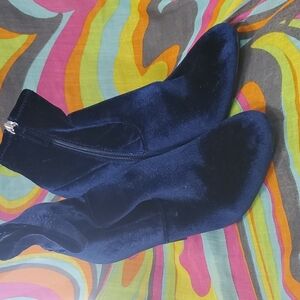 Steve Madden Velvet Blue Boots SZ 7.5